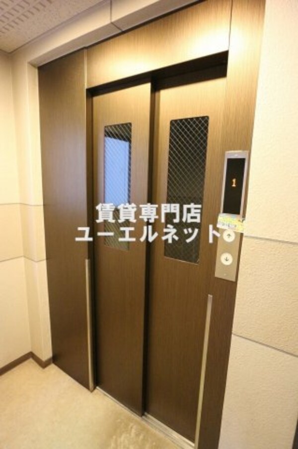 建物設備(エレベーターで楽々♪)