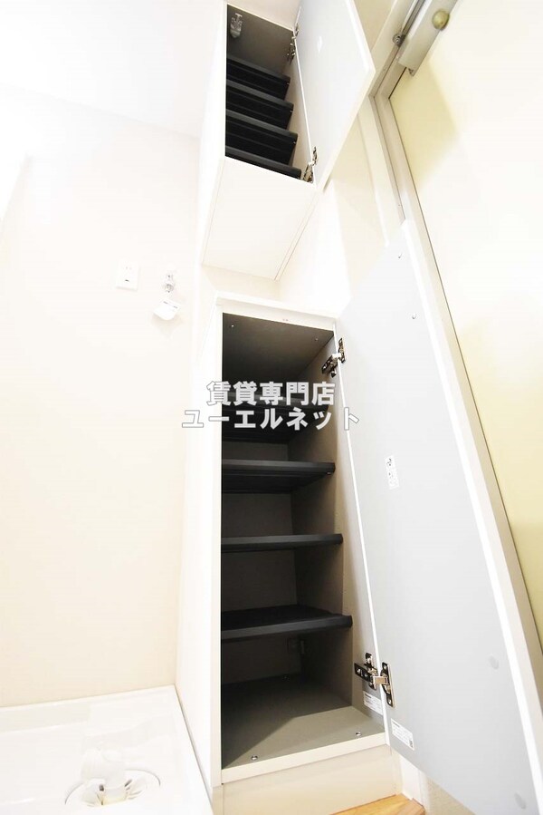 建物設備(収納力たっぷりのシューズボックスで玄関すっきり！)