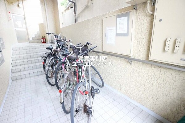 建物設備(駐輪場)