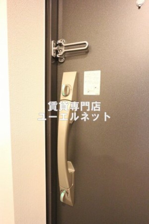 建物設備(玄関はダブルロックで防犯面も安心です♪)