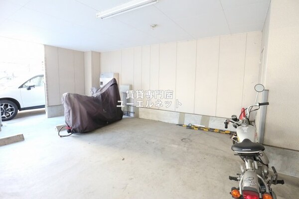 建物設備(バイク置き場あり◎)