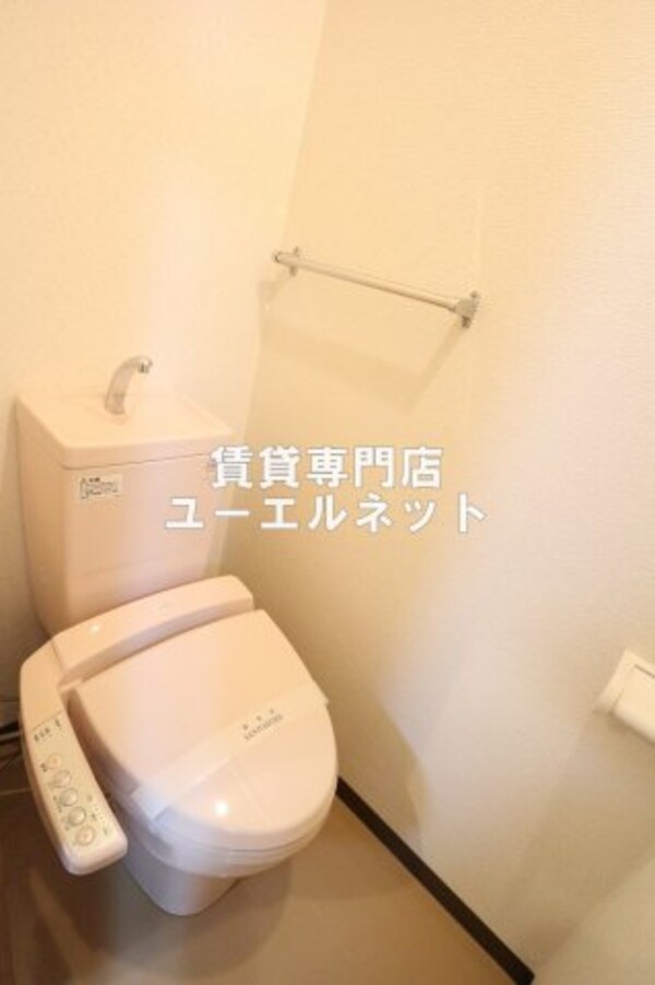 トイレ(清潔感のあるトイレ)