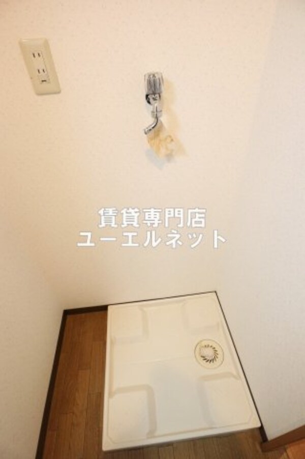 建物設備(洗濯機置き場)