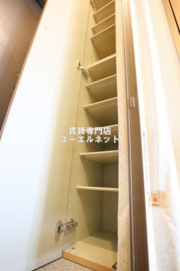 建物設備(シューズボックス)