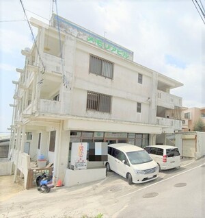 サンメモリアルビル外観写真