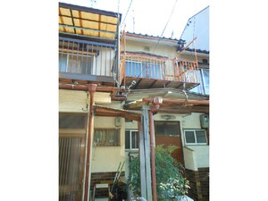 横大路下三栖山殿貸家外観写真