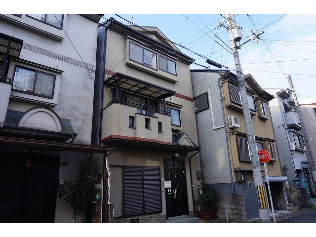 羽束師鴨川町貸家
