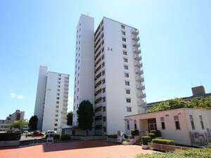 向島ニュータウン第二街区C棟外観写真