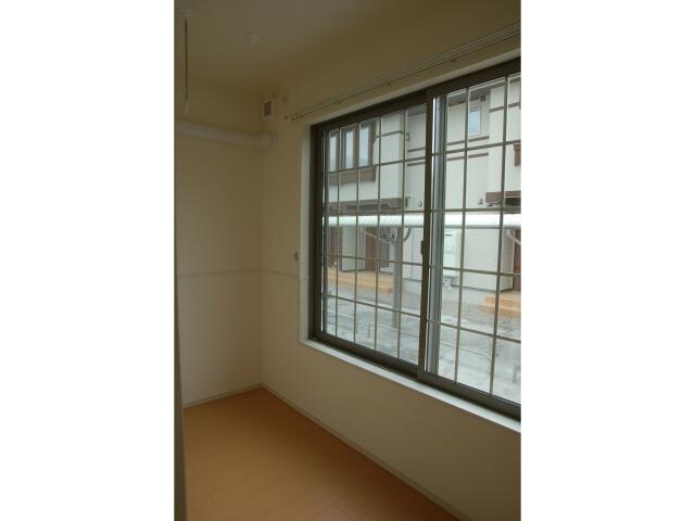 物件内観写真10　(サンルーム)