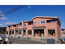 予讃線・内子線 上宇和駅 2階建 築6年の外観写真