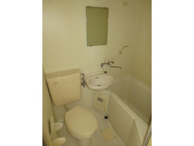 物件内観写真7　(3点UB)