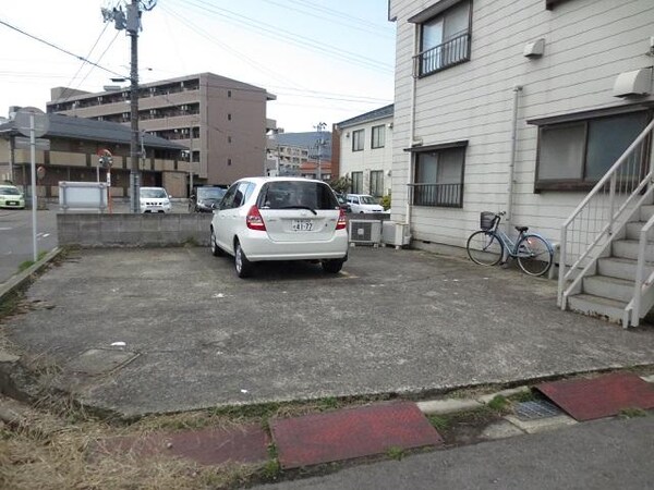 駐車場(駐車場)