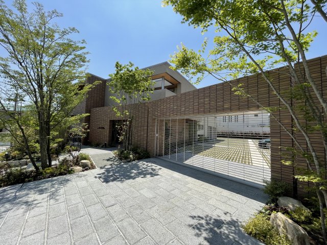 フィオーレ芦屋岩園