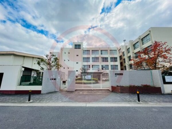 周辺環境(大阪市立湯里小学校 695m)