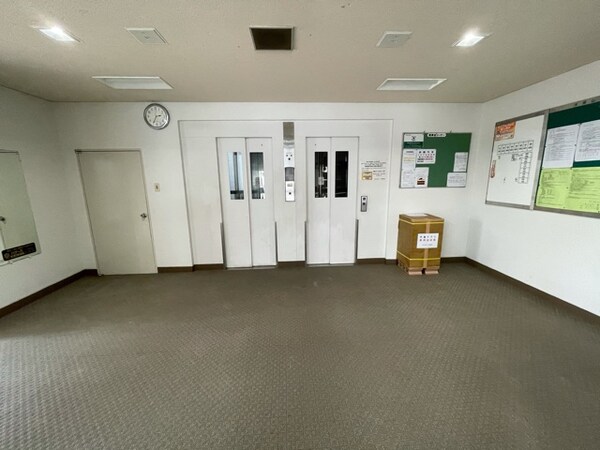 ロビー・ラウンジ