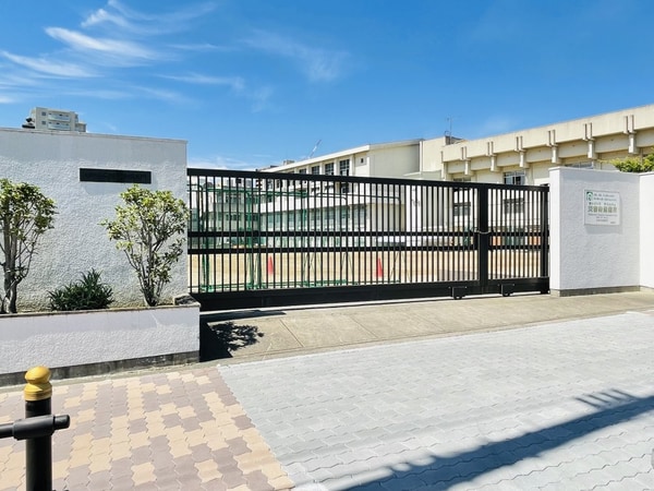 周辺環境(大阪市立高津中学校 1224m)