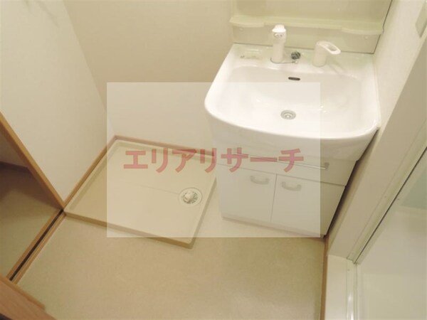 内装他