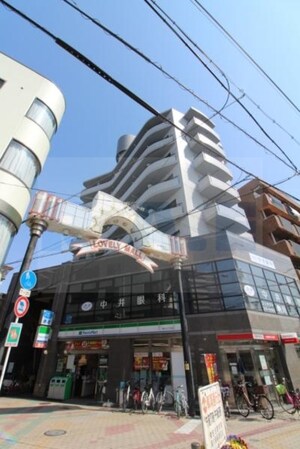 エストゥディオ　アヴァンサル外観写真
