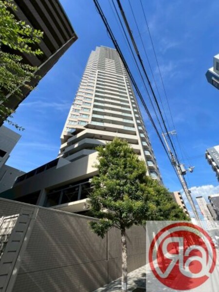 グランドメゾン上町台レジデンスタワー外観写真