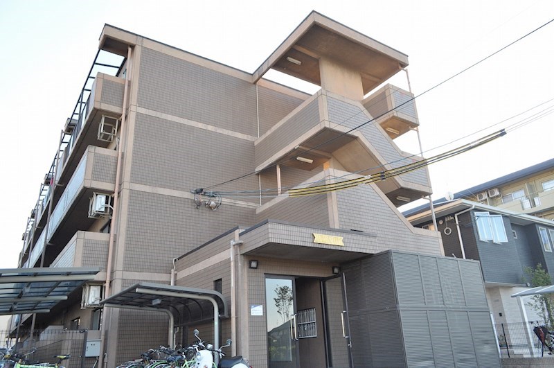 アンプリュネール