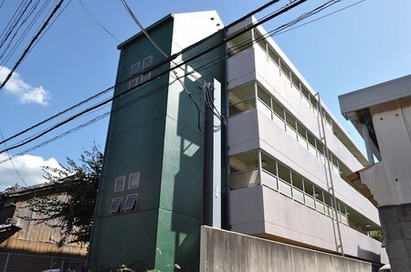 ウエストリバージュネス外観写真