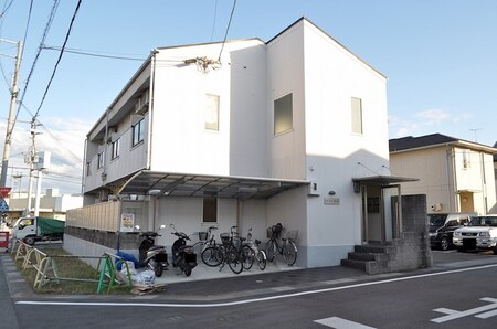 セゾン田辺外観写真