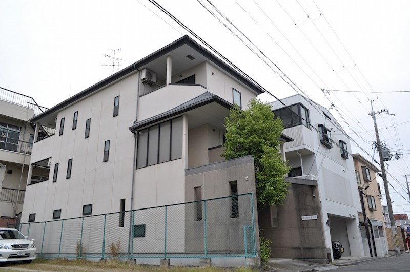 ファーストヴィラ