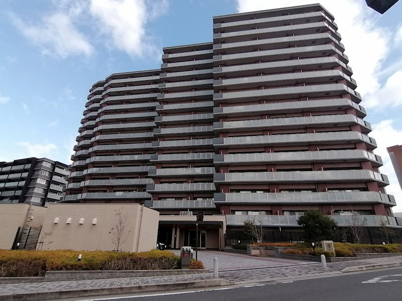 京阪東ローズタウンライズプレイス