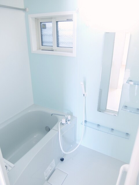 物件内観写真10　(浴室乾燥機付きで雨の日でも洗濯物が乾かせます♪)
