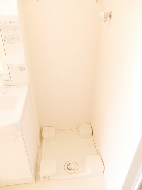 物件内観写真23　(防水パン付の室内洗濯機置場♪)