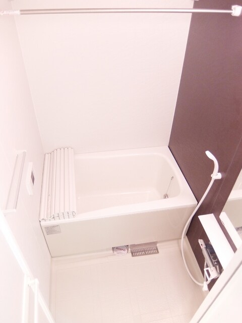 物件内観写真10　(浴室乾燥機が付いたバスルーム♪)