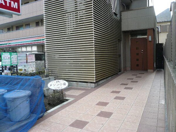 エントランス(建物入口)