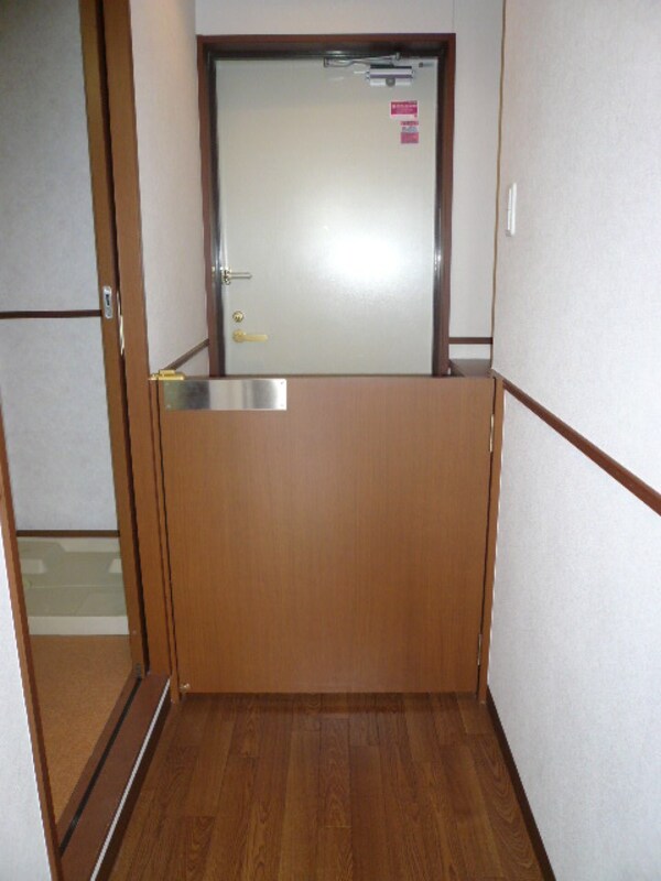 設備(ペット用に２重扉になってます♪※別室参考写真)