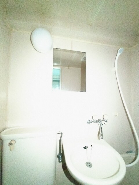 物件内観写真20　(洗面ボウルは鏡がついております)