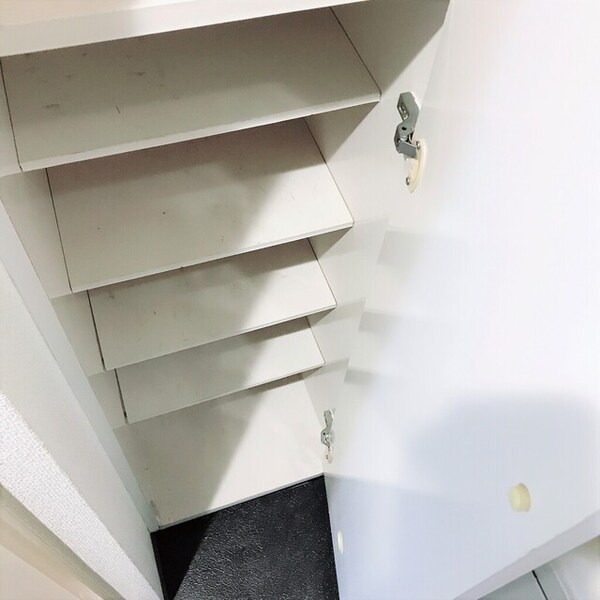 玄関(玄関シューズBOX付いてます♪)