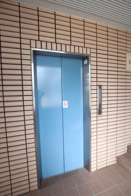 物件外観写真7　(エレベーター)