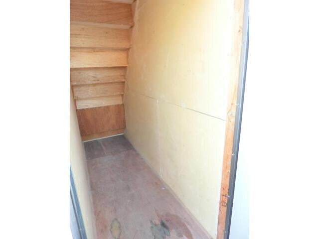 物件内観写真15　(外収納庫)