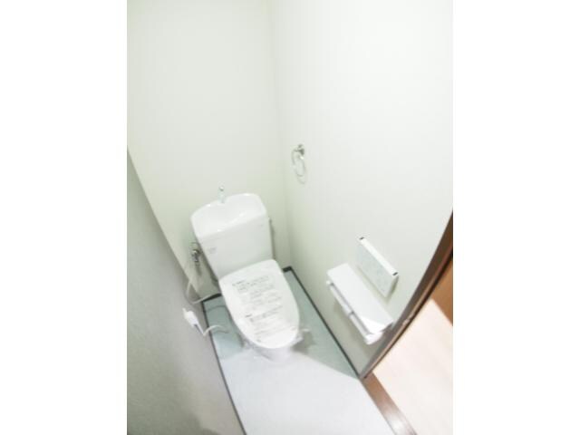 物件内観写真15　(ウォシュレットトイレ新品)