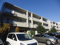 東北本線<宇都宮線> 土呂駅 3階建 築28年の外観写真