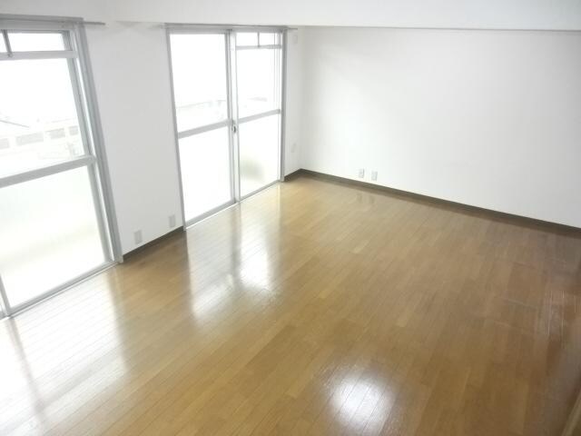 物件内観写真3　(同仕様タイプ)