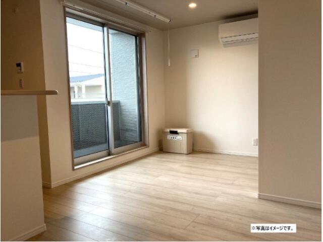 物件内観写真2　(同仕様タイプ)