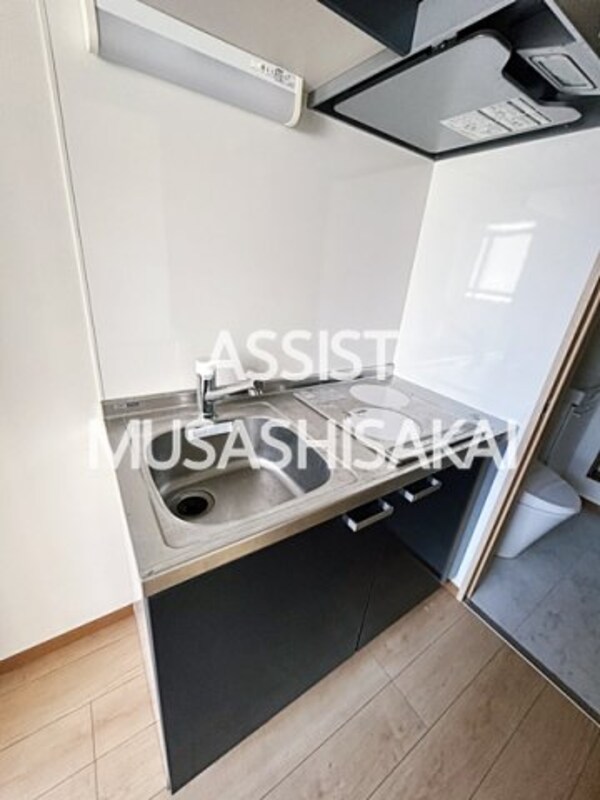 キッチン(写真：設備同仕様の参考写真です)