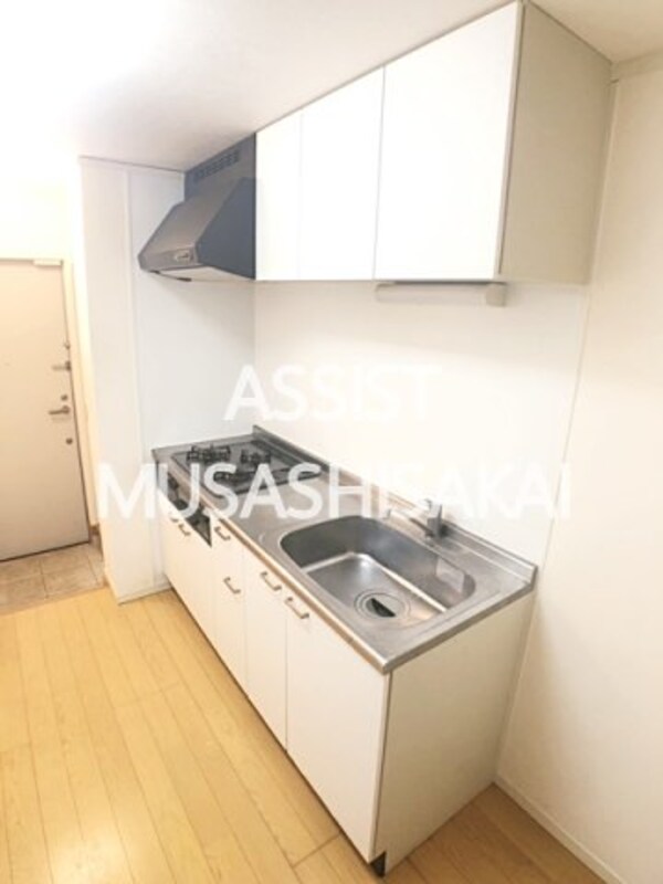 キッチン(写真：設備同仕様の別号室です)