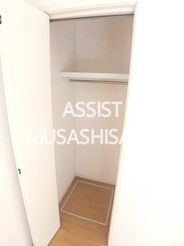 収納(写真：設備同仕様の別号室です)