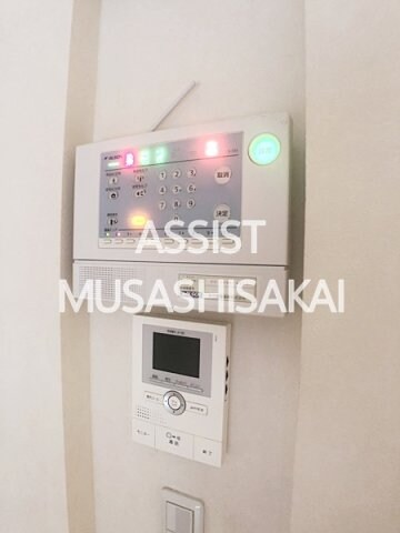 物件内観写真15　(写真：設備同仕様の別号室です)