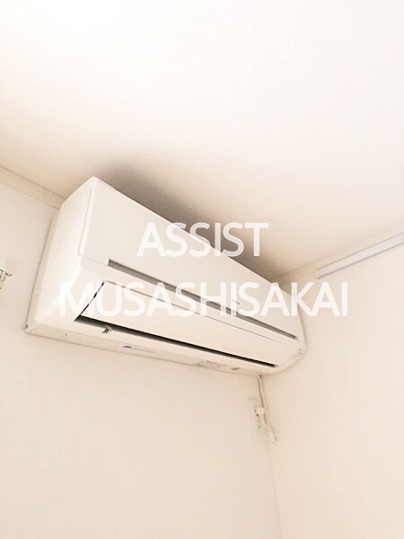 物件内観写真23　(写真：設備同仕様の別号室です)