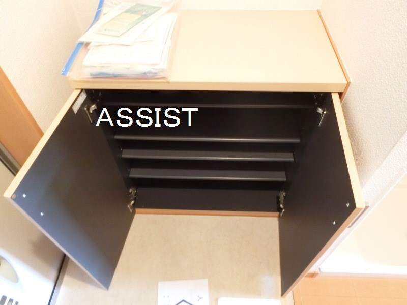 物件内観写真20　(写真：設備同仕様の別号室です)