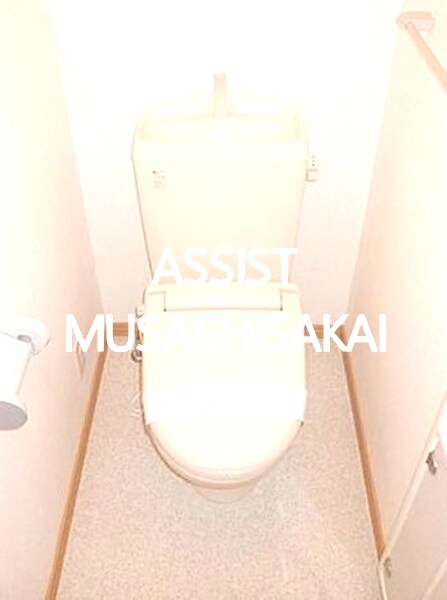 物件内観写真7　(写真：設備同仕様の別号室です)