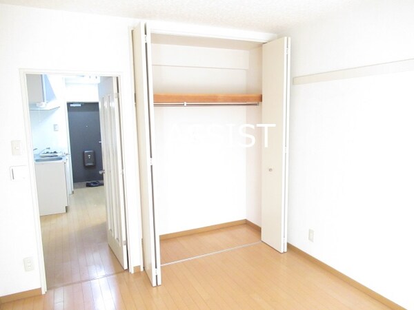 収納(写真：設備同仕様の別号室です)