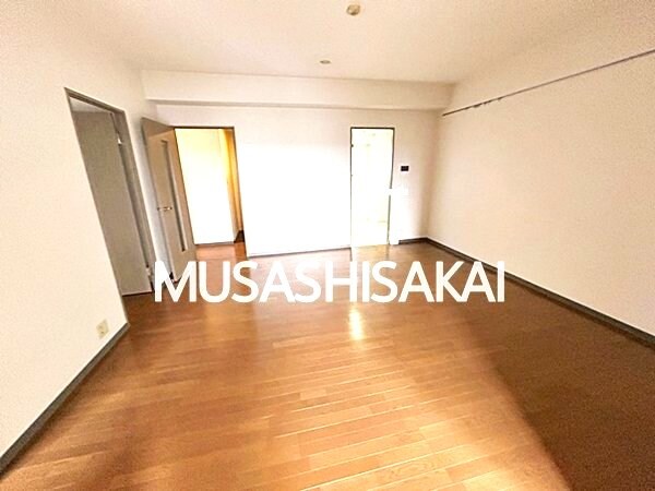 物件内観写真20　(写真：設備同仕様の別号室です)